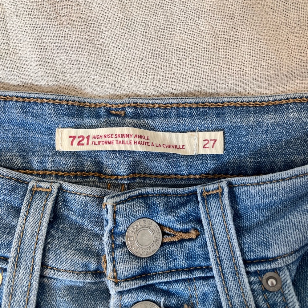 Levi’s 721 High Rise Skinny